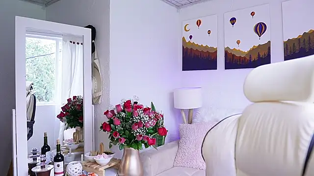 SaraParisi online show from 02/14/25, 08:59