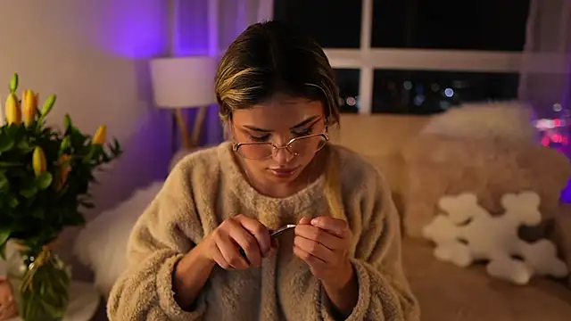 SaraParisi online show from 03/07/25, 12:15