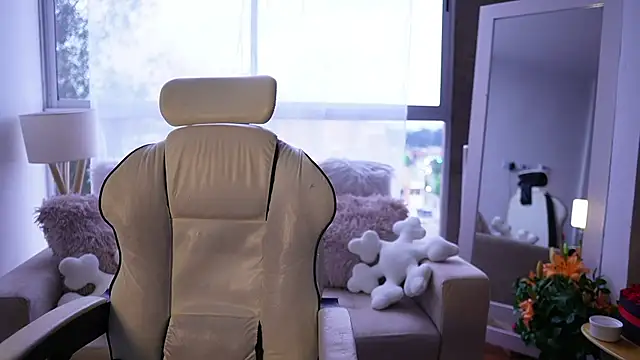 SaraParisi online show from 03/13/25, 10:32