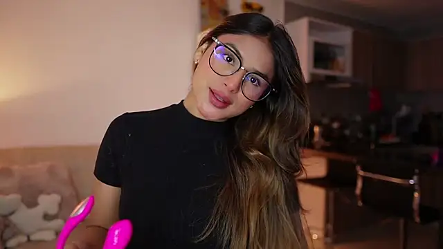 SaraParisi online show from 02/05/26, 12:04