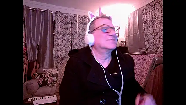 coryassman online show from 12/25/24, 09:56