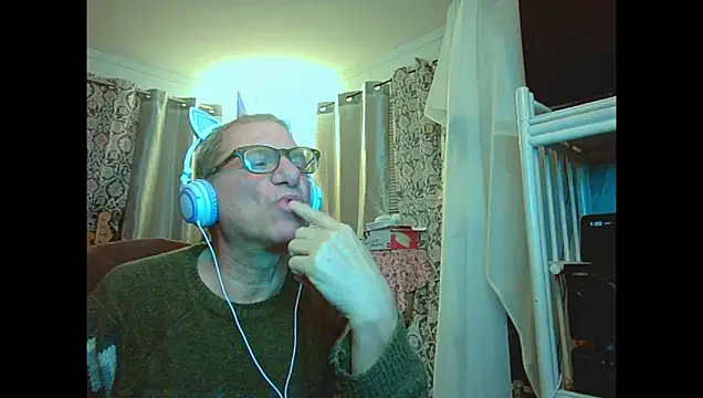 Snapshot of coryassman chatting on 03/25/26, 08:09 coryassman online show from 03/25/26, 08:09