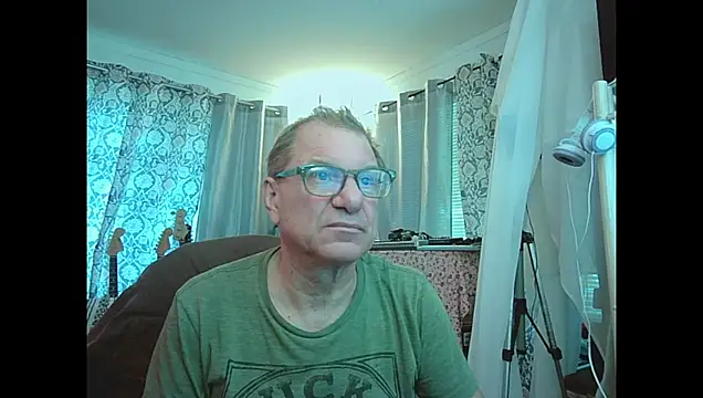 Snapshot of coryassman chatting on 04/10/26, 08:57 coryassman online show from 04/10/26, 08:57