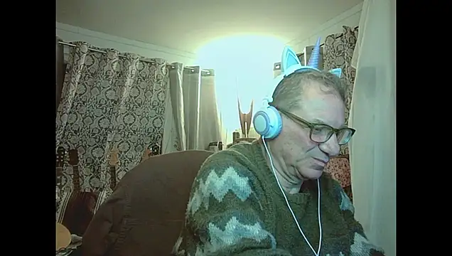 Snapshot of coryassman chatting on 04/13/26, 11:05 coryassman online show from 04/13/26, 11:05