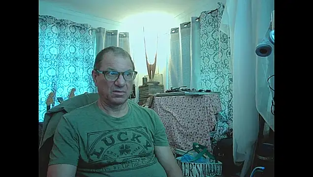Snapshot of coryassman chatting on 06/04/26, 08:37 coryassman online show from 06/04/26, 08:37