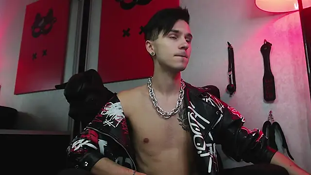 Snapshot of Joseph__Quinn chatting on 01/20/25, 09:03 Joseph Quinn online show from 01/20/25, 09:03