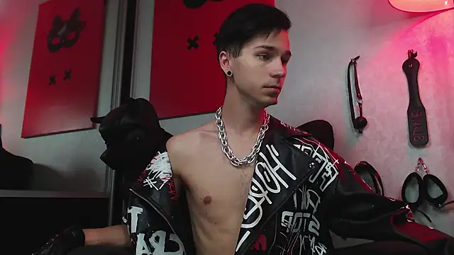 Snapshot of Joseph__Quinn chatting on 02/28/25, 08:20 Joseph Quinn online show from 02/28/25, 08:20