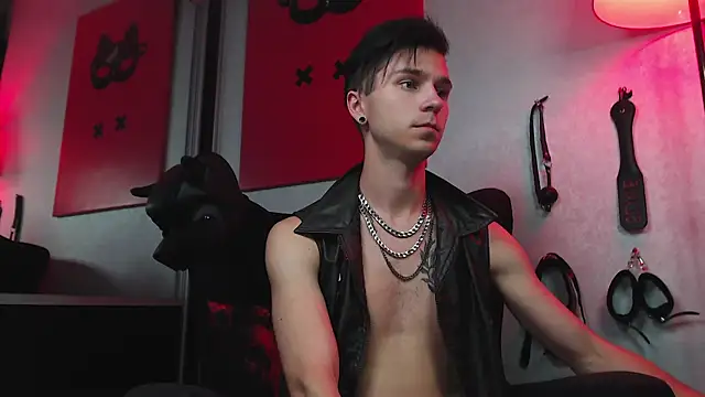 Snapshot of Joseph__Quinn chatting on 03/02/25, 05:14 Joseph Quinn online show from 03/02/25, 05:14