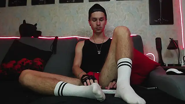 Snapshot of Joseph__Quinn chatting on 03/04/25, 08:02 Joseph Quinn online show from 03/04/25, 08:02