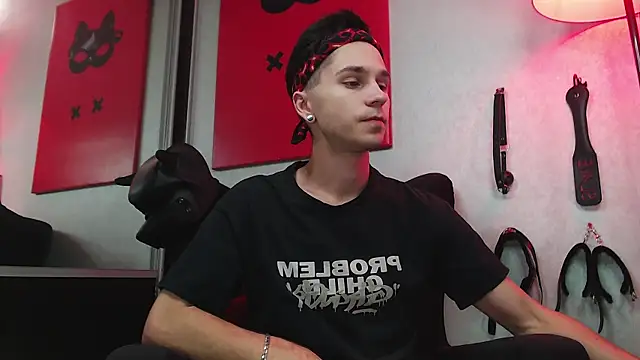 Snapshot of Joseph__Quinn chatting on 03/22/25, 08:40 Joseph Quinn online show from 03/22/25, 08:40