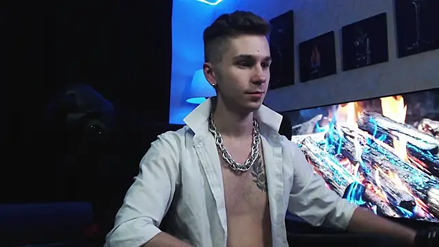 Snapshot of Joseph__Quinn chatting on 09/08/25, 04:50 Joseph Quinn online show from 09/08/25, 04:50