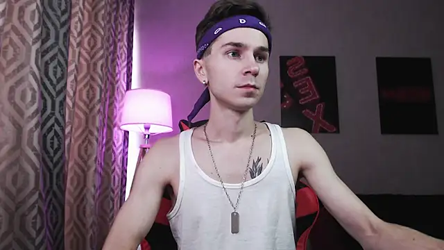 Snapshot of Joseph__Quinn chatting on 10/25/25, 06:21 Joseph Quinn online show from 10/25/25, 06:21