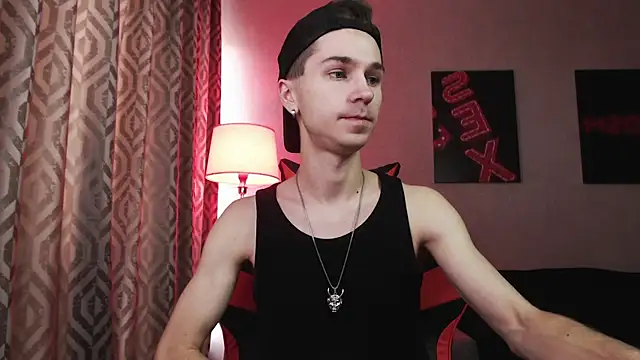 Snapshot of Joseph__Quinn chatting on 11/03/25, 07:31 Joseph Quinn online show from 11/03/25, 07:31