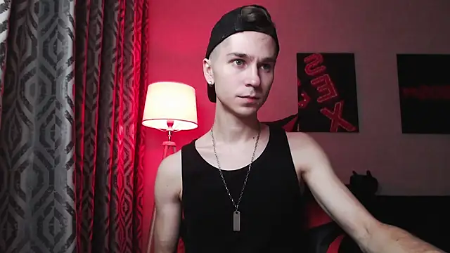 Snapshot of Joseph__Quinn chatting on 11/30/25, 11:47 Joseph Quinn online show from 11/30/25, 11:47