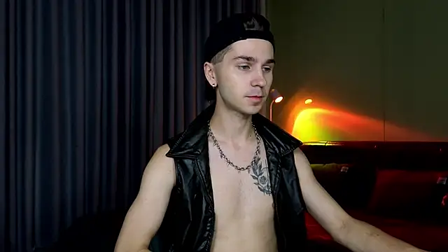 Snapshot of Joseph__Quinn chatting on 03/16/26, 04:07 Joseph Quinn online show from 03/16/26, 04:07