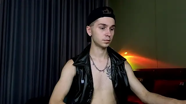 Snapshot of Joseph__Quinn chatting on 03/16/26, 05:44 Joseph Quinn online show from 03/16/26, 05:44