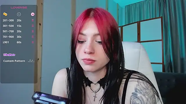 Snapshot of arielabradberry chatting on 02/11/25, 07:38 arielabradberry online show from 02/11/25, 07:38