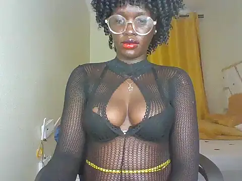 Snapshot of cutesmiling chatting on 03/18/25, 05:31 cutesmiling online show from 03/18/25, 05:31