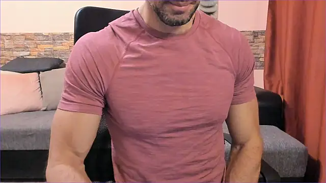 HotHunkTrainer online show from 09/18/25, 07:10