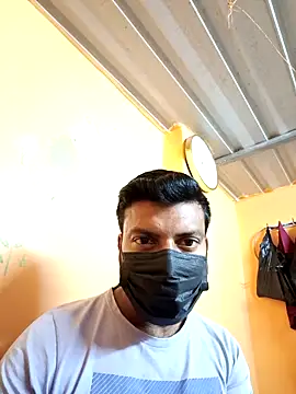 Snapshot of model_yesx chatting on 02/26/25, 05:28 model yesx online show from 02/26/25, 05:28