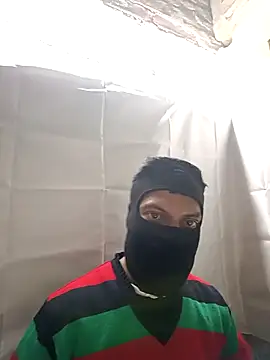 Snapshot of model_yesx chatting on 02/05/26, 02:43 model yesx online show from 02/05/26, 02:43