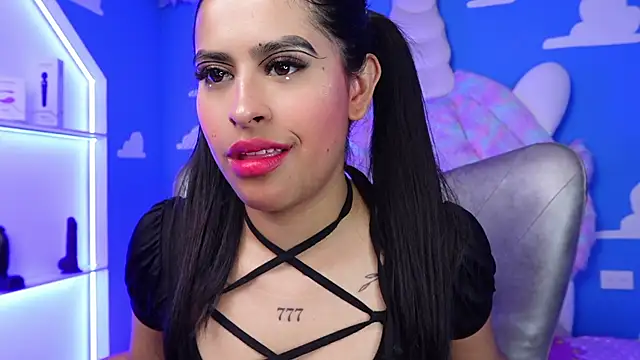 miss romyna online show from 01/28/25, 02:32