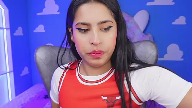 miss romyna online show from 09/30/25, 11:04