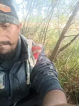 Snapshot of lovesuna chatting on 01/01/25, 04:18 lovesuna online show from 01/01/25, 04:18