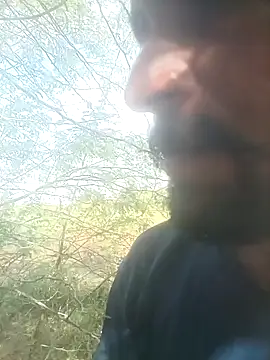 Snapshot of lovesuna chatting on 02/14/25, 09:03 lovesuna online show from 02/14/25, 09:03