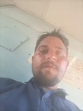 Snapshot of lovesuna chatting on 02/26/25, 04:58 lovesuna online show from 02/26/25, 04:58