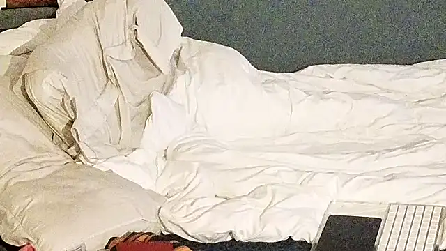 Snapshot of badboybrad11 chatting on 03/26/26, 02:17 badboybrad11 online show from 03/26/26, 02:17