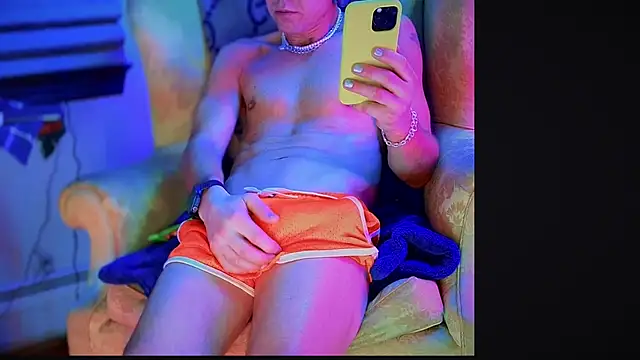 Snapshot of YouLikeBigDick9 chatting on 01/04/25, 09:32 YouLikeBigDick9 online show from 01/04/25, 09:32