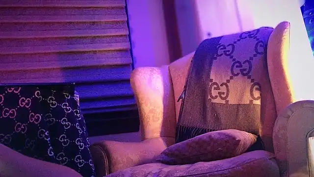 Snapshot of YouLikeBigDick9 chatting on 02/24/25, 08:06 YouLikeBigDick9 online show from 02/24/25, 08:06