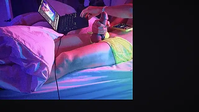 Snapshot of YouLikeBigDick9 chatting on 03/13/25, 07:53 YouLikeBigDick9 online show from 03/13/25, 07:53