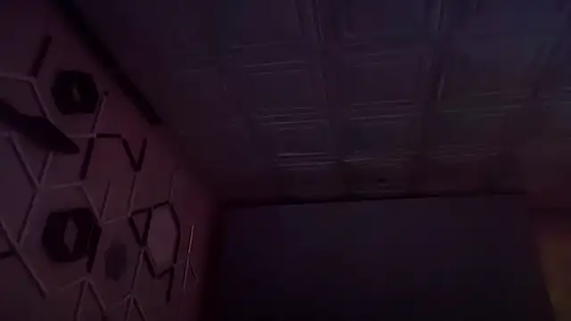 Snapshot of YouLikeBigDick9 chatting on 10/17/25, 05:37 YouLikeBigDick9 online show from 10/17/25, 05:37