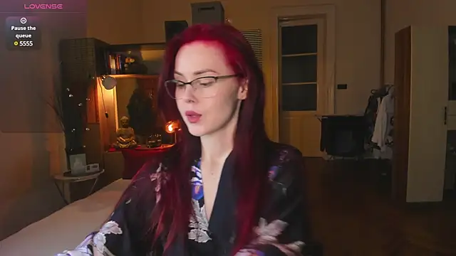 Snapshot of Sargonium999 chatting on 12/17/24, 10:43 Sargonium999 online show from 12/17/24, 10:43