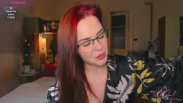 Snapshot of Sargonium999 chatting on 01/05/25, 07:17 Sargonium999 online show from 01/05/25, 07:17