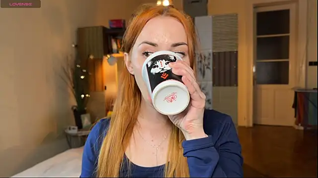 Snapshot of Sargonium999 chatting on 10/08/25, 05:54 Sargonium999 online show from 10/08/25, 05:54