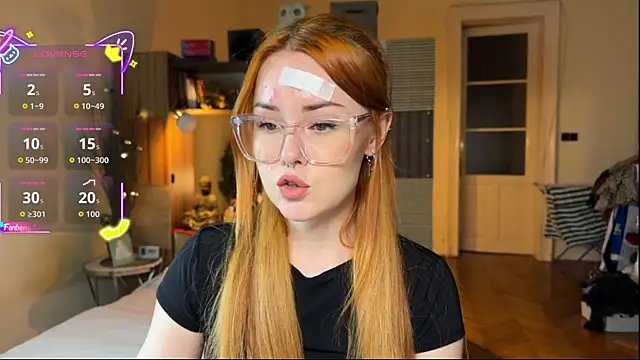 Snapshot of Sargonium999 chatting on 10/15/25, 06:30 Sargonium999 online show from 10/15/25, 06:30