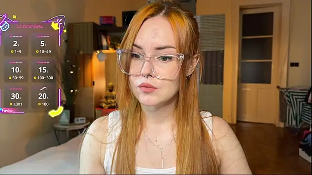 Snapshot of Sargonium999 chatting on 10/23/25, 07:56 Sargonium999 online show from 10/23/25, 07:56