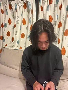 Snapshot of Katakuriko-Denpun chatting on 12/20/25, 01:29 Katakuriko-Denpun online show from 12/20/25, 01:29