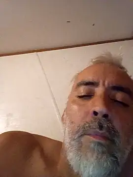 Snapshot of Xoc8_ chatting on 12/15/24, 05:13 Xoc8  online show from 12/15/24, 05:13