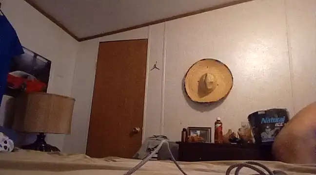 Snapshot of Xoc8_ chatting on 02/11/25, 10:04 Xoc8  online show from 02/11/25, 10:04