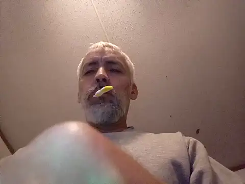 Snapshot of Xoc8_ chatting on 02/22/25, 08:29 Xoc8  online show from 02/22/25, 08:29