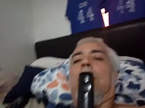 Snapshot of Xoc8_ chatting on 09/08/25, 08:41 Xoc8  online show from 09/08/25, 08:41