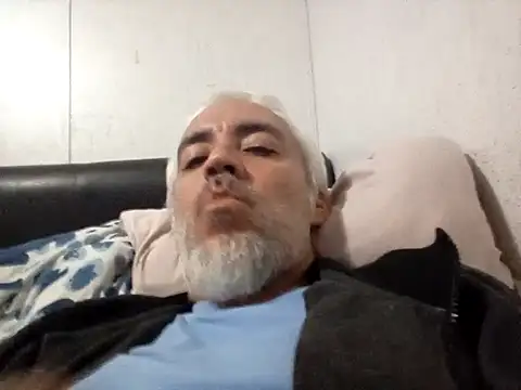 Snapshot of Xoc8_ chatting on 09/23/25, 06:49 Xoc8  online show from 09/23/25, 06:49