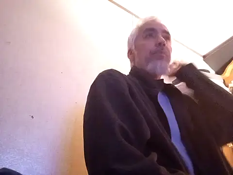 Snapshot of Xoc8_ chatting on 09/24/25, 04:27 Xoc8  online show from 09/24/25, 04:27