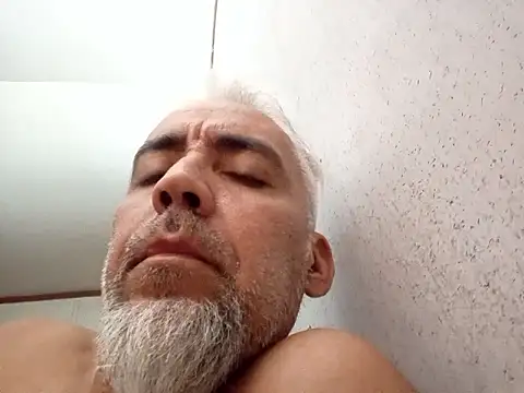 Snapshot of Xoc8_ chatting on 10/07/25, 05:04 Xoc8  online show from 10/07/25, 05:04