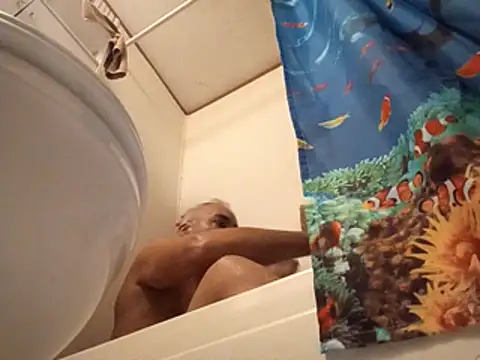 Snapshot of Xoc8_ chatting on 10/16/25, 10:55 Xoc8  online show from 10/16/25, 10:55