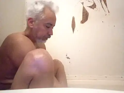 Xoc8  online show from 03/29/26, 02:17